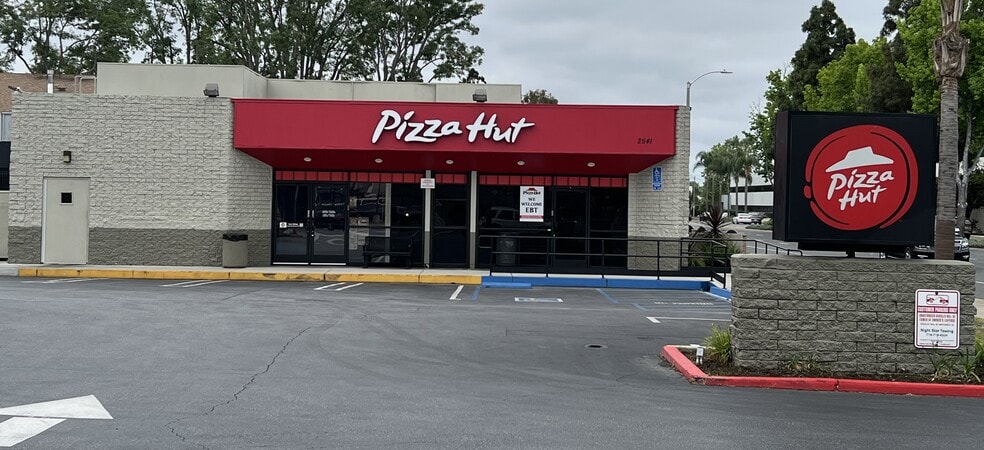 More Photos Of 2413 Fairview Ave, Santa Ana Unknown For Lease