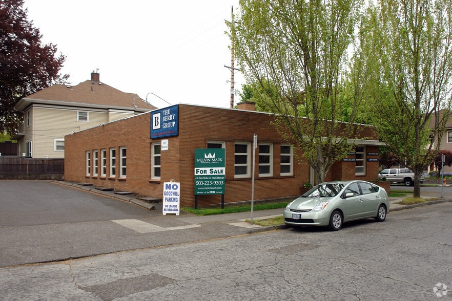 More Photos Of 1727 NE 13th Ave, Portland Medical For Lease