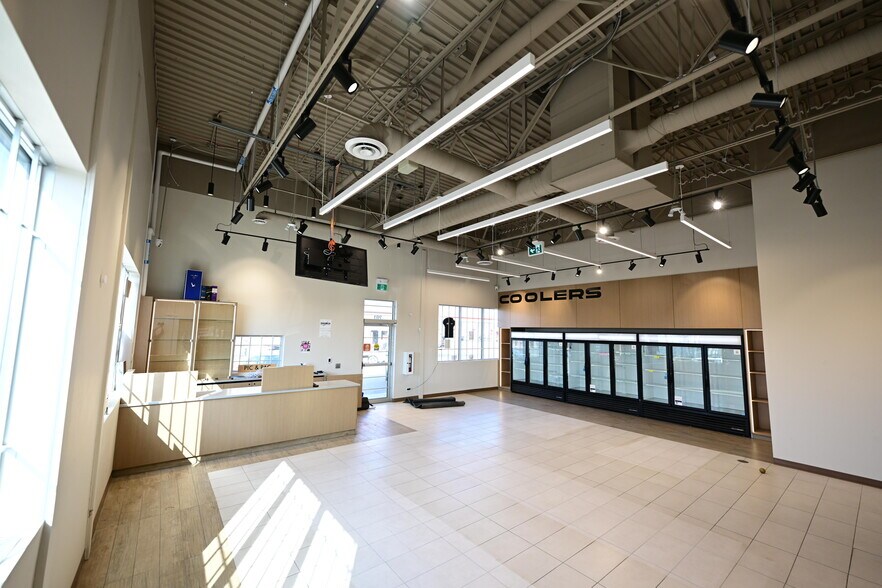 More Photos Of 28 Strathmoor Dr, Sherwood Park General Retail For Lease