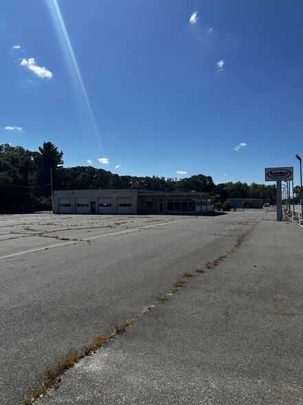 More Photos Of 800 Washington St, Attleboro Auto Dealership For Sale