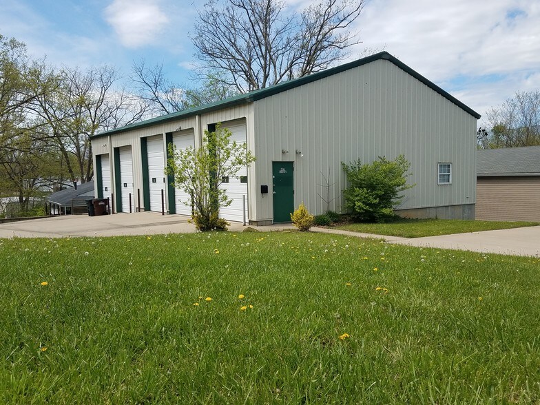 More Photos Of 601 Buckner St, Elsmere Service For Lease