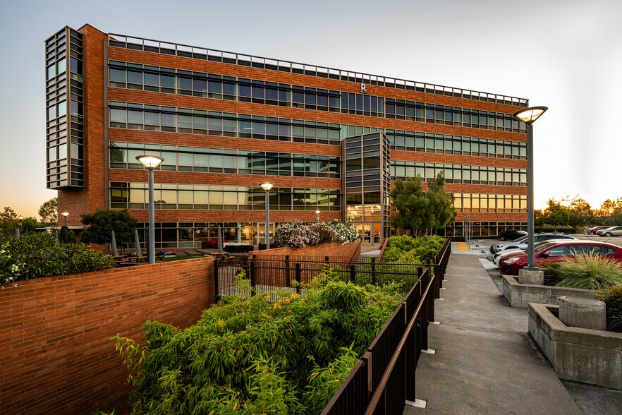 Primary Photo Of 900 Concar Dr, San Mateo Office For Lease