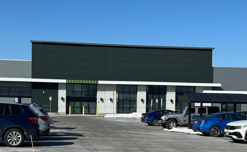 More Photos Of 1000-1074 US Highway 9, Parlin General Retail For Lease