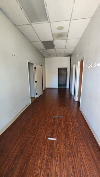 More Photos Of 12942 Galway St, Garden Grove Storefront Retail Office For Lease