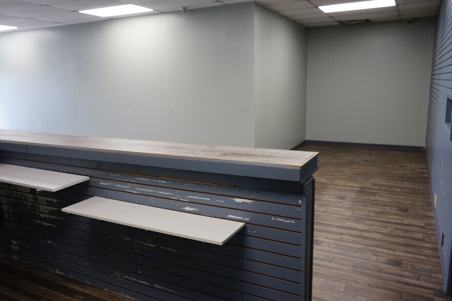 More Photos Of 52171 National Rd, Saint Clairsville Office For Lease