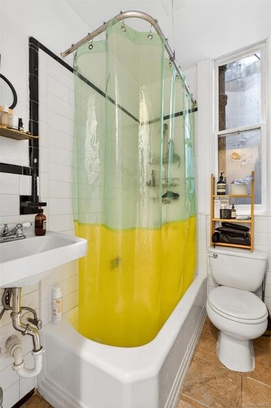More Photos Of 34 Sutton St, Brooklyn Apartments For Sale