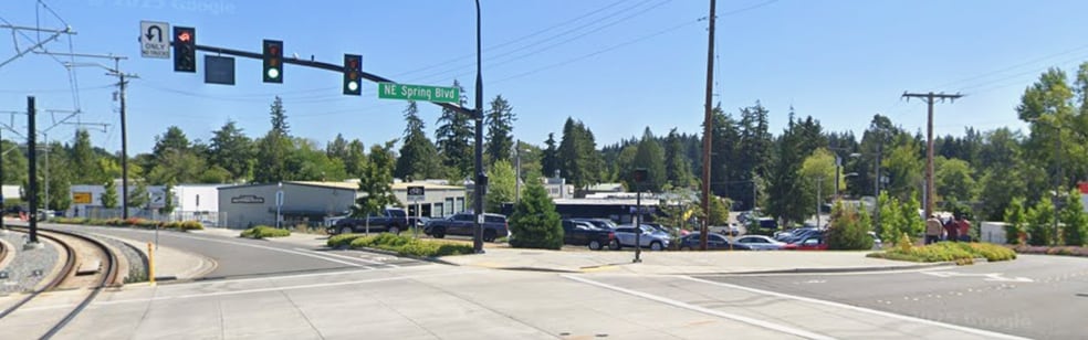 More Photos Of 13600 NE Spring Blvd, Bellevue Warehouse For Lease