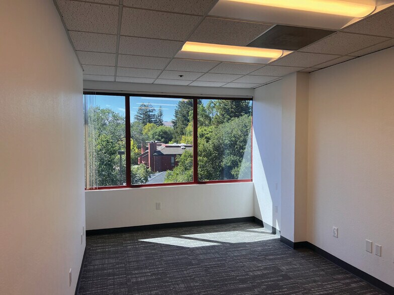 More Photos Of 1701 Novato Blvd, Novato Office For Lease