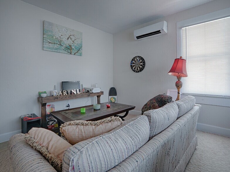 More Photos Of 422 E Citrus Ave, Eustis Multifamily For Sale