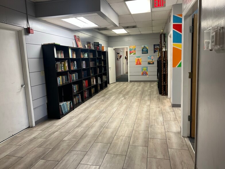 More Photos Of 1420 Mason Ave, Daytona Beach Freestanding For Sale