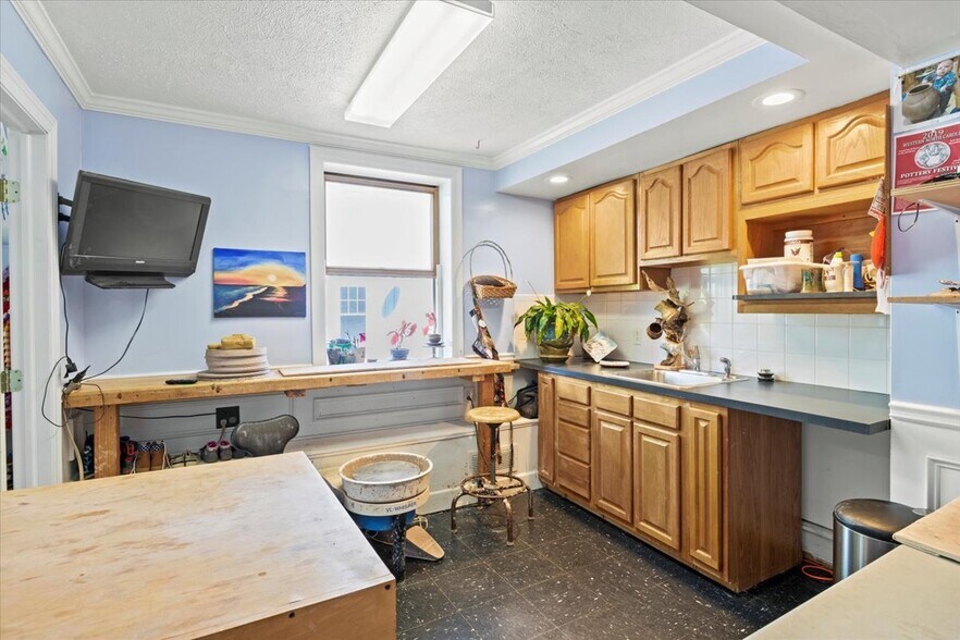 More Photos Of 8732 Main St, Honeoye Freestanding For Sale