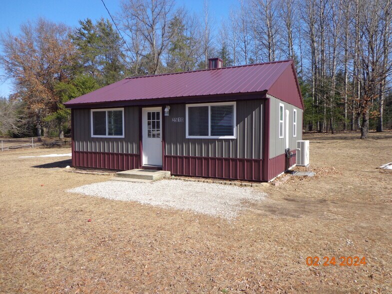 More Photos Of 2570 N Saint Helen Rd, Saint Helen Restaurant For Sale