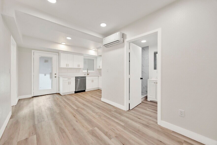More Photos Of 103 N Catalina Ave, Pasadena Apartments For Sale