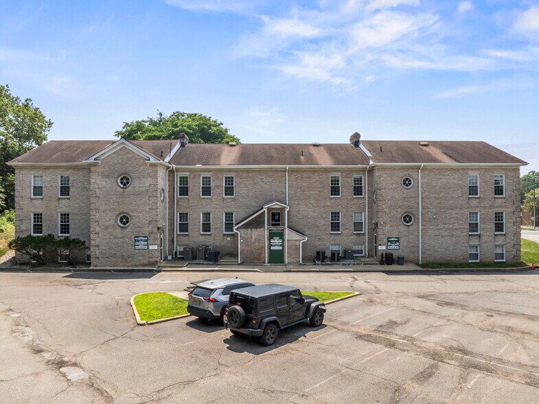 More Photos Of 330 Milltown Rd, East Brunswick Office For Lease