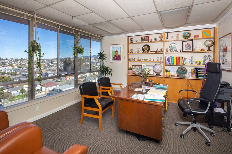 More Photos Of 2634-2648 International Blvd, Oakland Medical For Sale