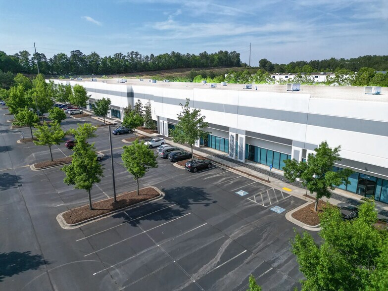 Primary Photo Of 485 Horizon Dr, Suwanee Warehouse For Lease