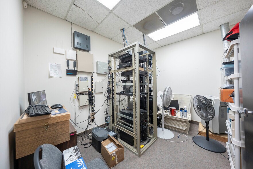 More Photos Of 910 N Amelia Ave, San Dimas Office For Lease