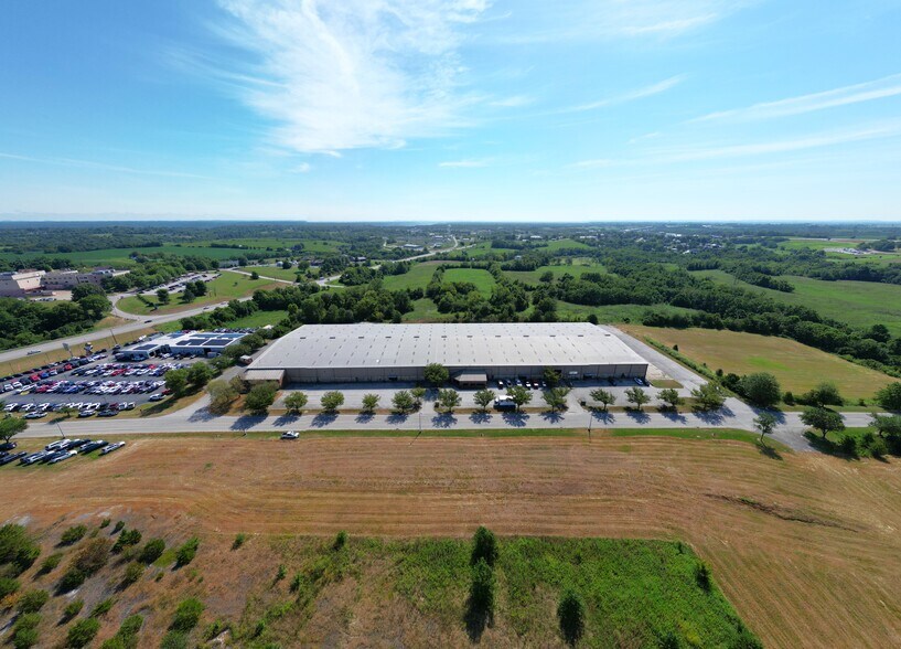 More Photos Of 1506-1518 Industrial Park Dr, Maysville Warehouse For Sale