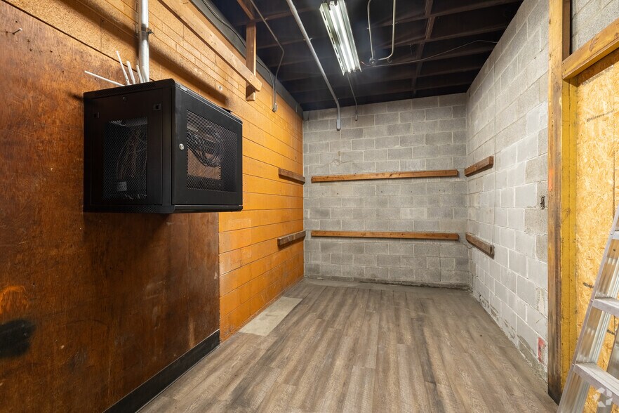 More Photos Of 3501 Edwin Ave, Savannah Truck Terminal For Lease