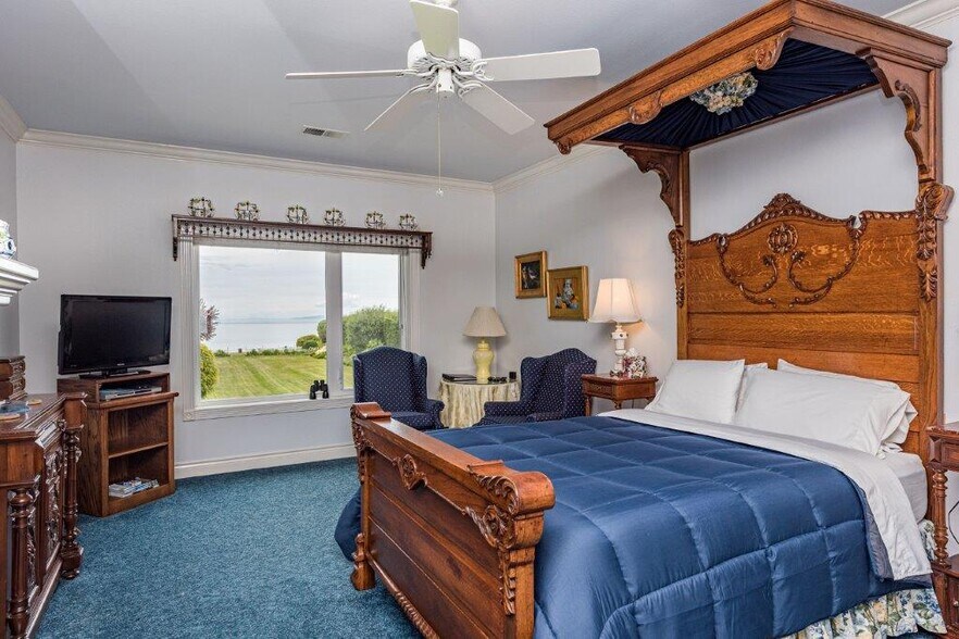 More Photos Of 397 Monterra Dr, Port Angeles Hospitality For Sale