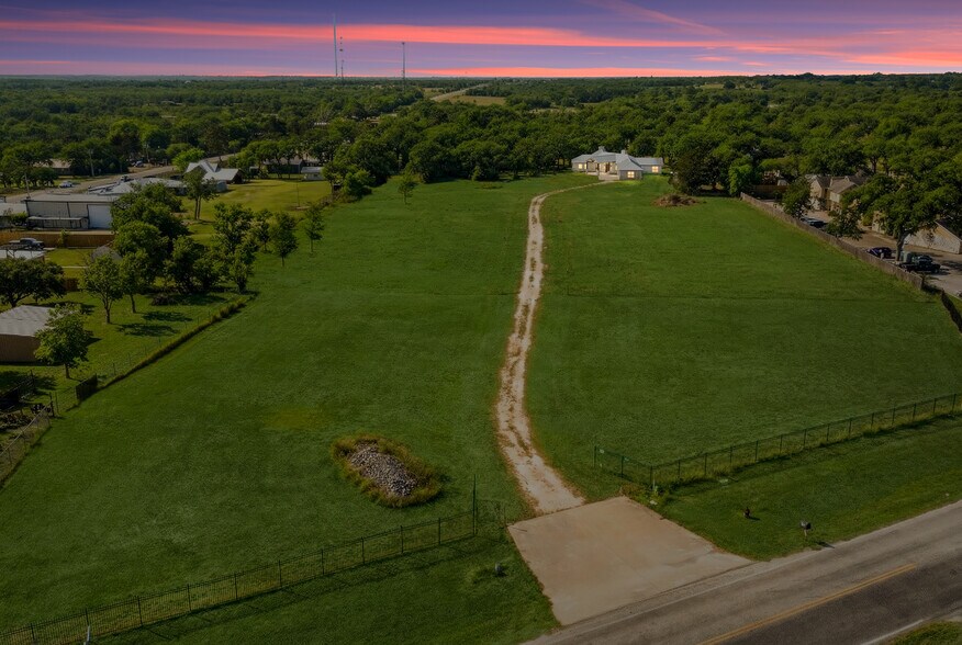 More Photos Of 145 State Loop 92, La Grange Specialty For Sale