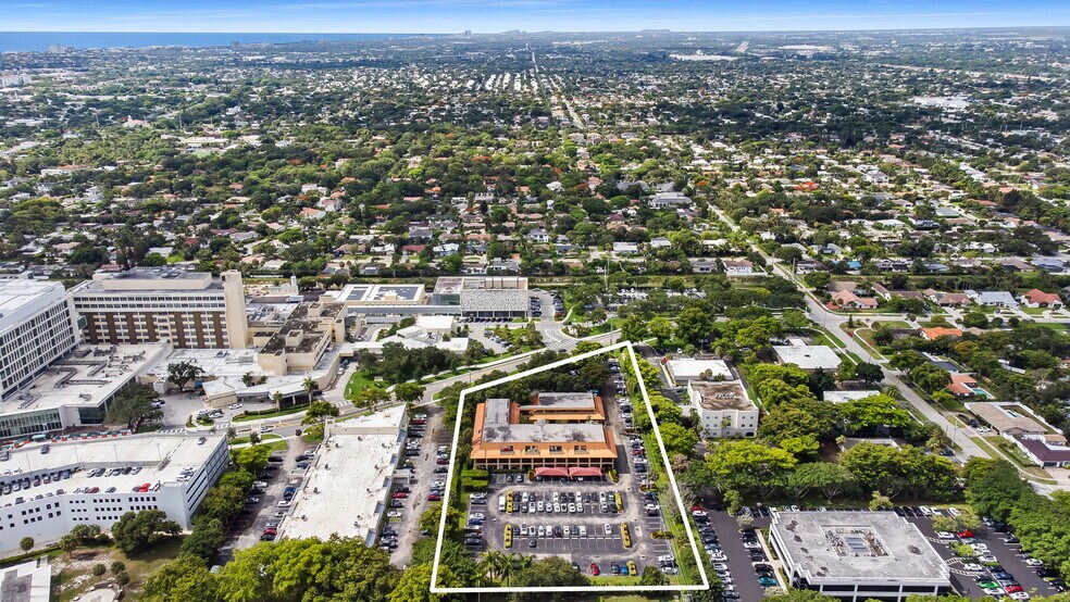 More Photos Of 825-875 Meadows Rd, Boca Raton Medical For Lease