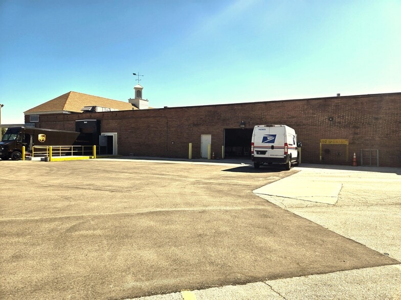 More Photos Of 11015 W Oklahoma Ave, West Allis Post Office For Sale