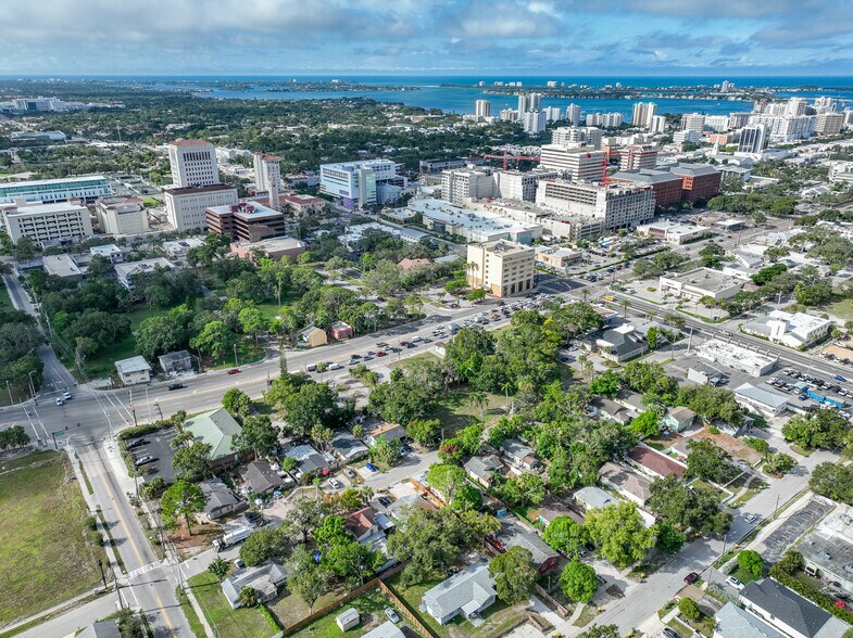 More Photos Of 2015-2023 Fruitville Rd, Sarasota Land For Sale