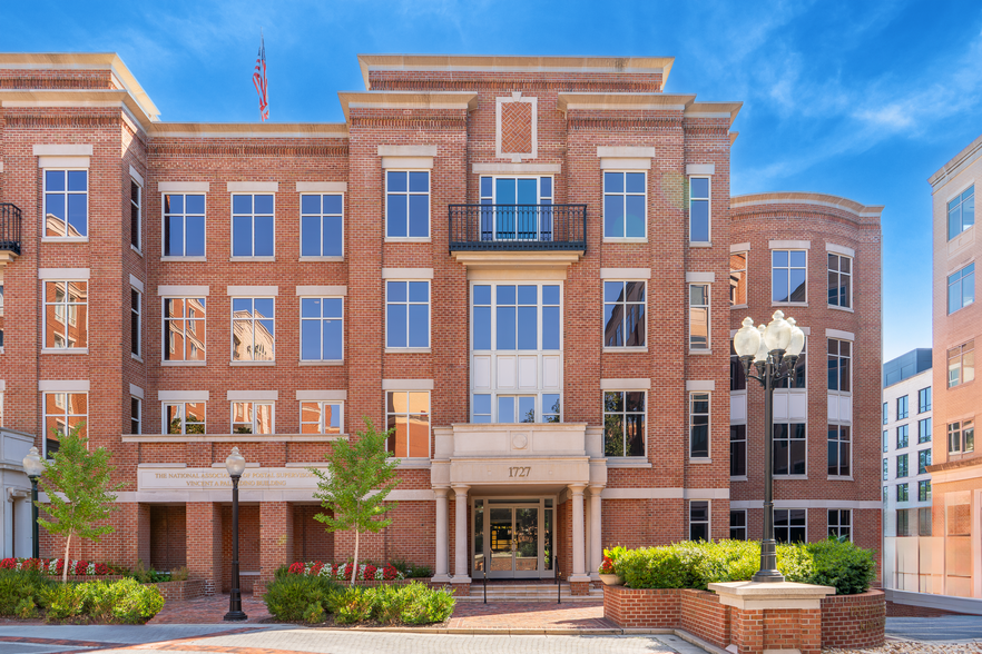 More Photos Of 1727-1729 King St, Alexandria Office For Lease