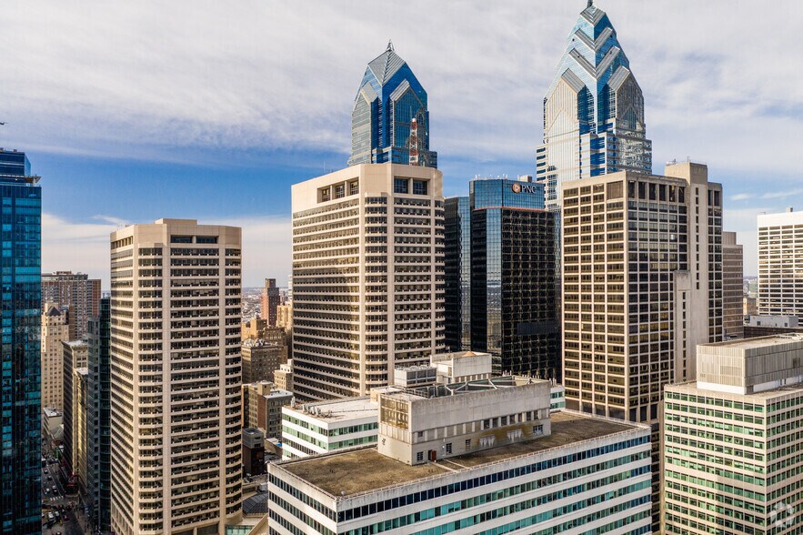 More Photos Of 1500 Market St, Philadelphia Office For Lease