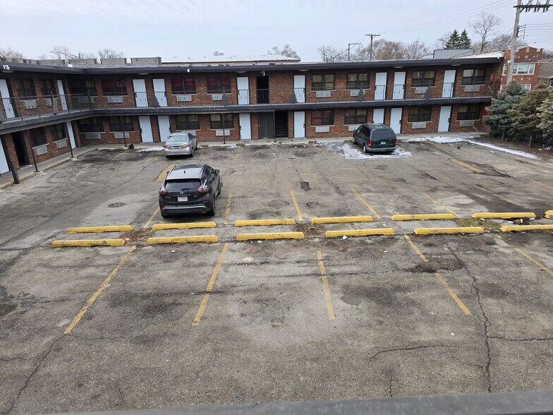 More Photos Of 9118 S Cottage Grove Ave, Chicago Hotel For Sale