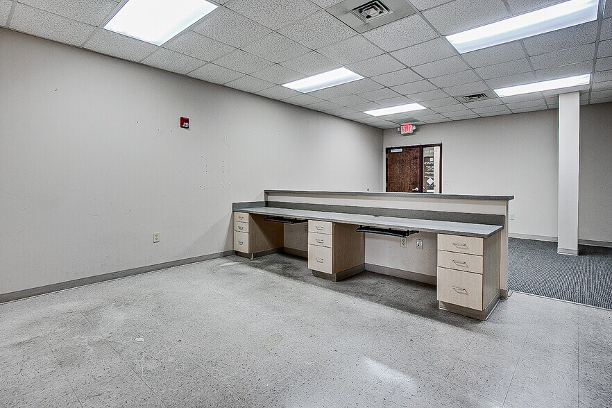 More Photos Of 610 N Fayetteville St, Asheboro Medical For Lease