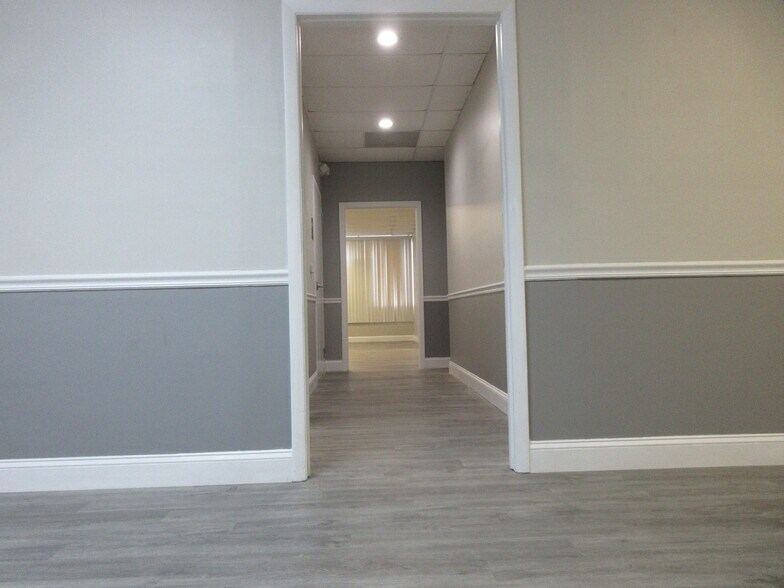 More Photos Of 540 NW University, Port Saint Lucie Office Residential For Sale