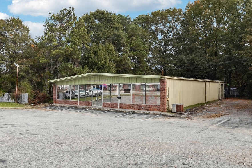 Primary Photo Of 6474 Ga-85 Hwy, Riverdale Freestanding For Sale