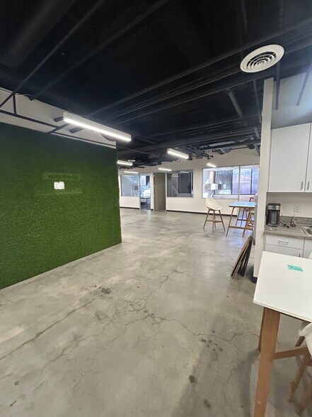 More Photos Of 4221 Wilshire Blvd, Los Angeles Loft Creative Space For Lease