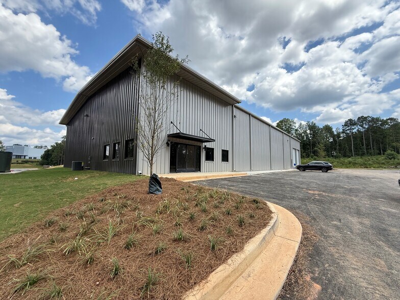 Primary Photo Of 40 GTD Loop, Newnan Industrial For Sale