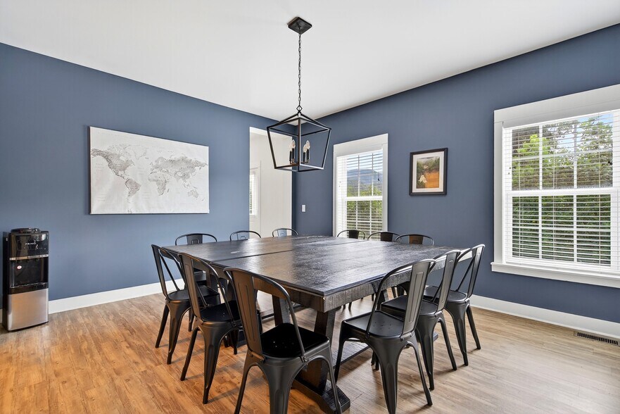 More Photos Of 8026 Buck Creek Rd, Marion Apartments For Sale