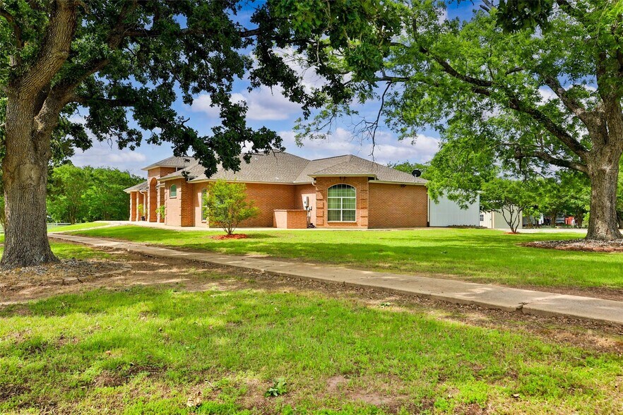 More Photos Of 128 Duke Rd, Bedias Land For Sale