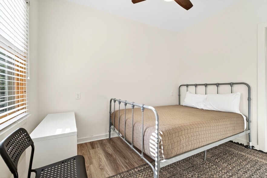 More Photos Of 8026 Buck Creek Rd, Marion Apartments For Sale