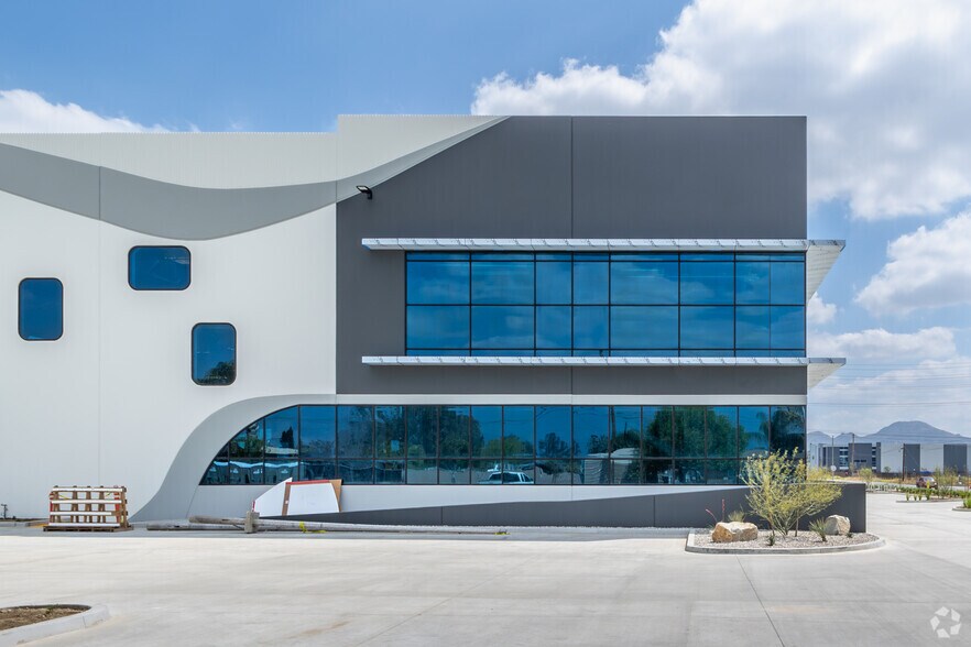 More Photos Of 773 S Foisy St, San Bernardino Warehouse For Sale