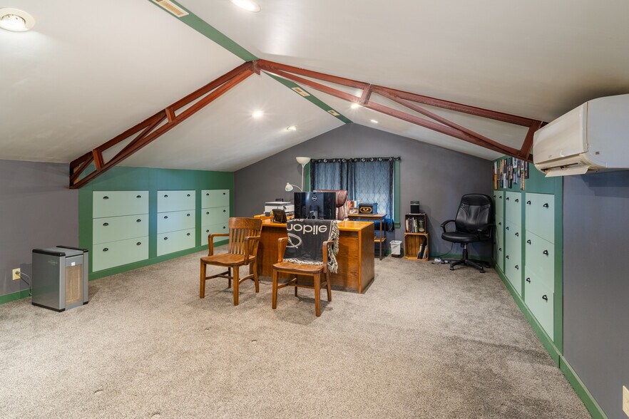 More Photos Of 1310 IL Highway 26, Princeton Specialty For Sale