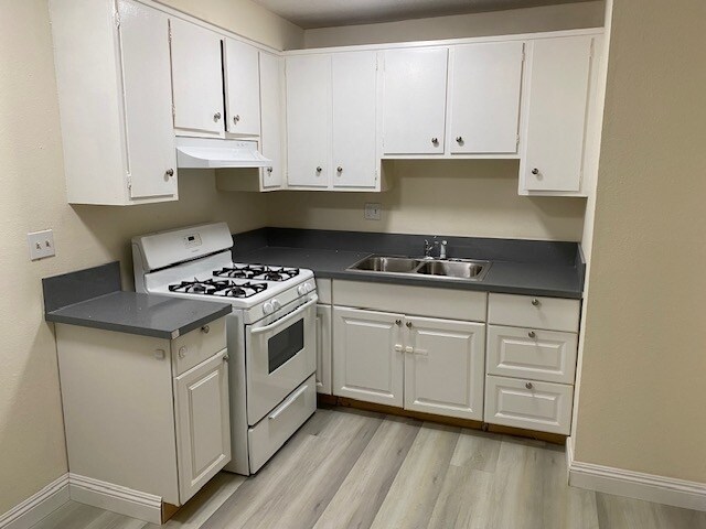 More Photos Of 2614 Griffin Ave, Los Angeles Apartments For Sale