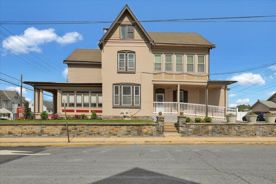 More Photos Of 301 W Lancaster Ave, Shillington Office For Sale