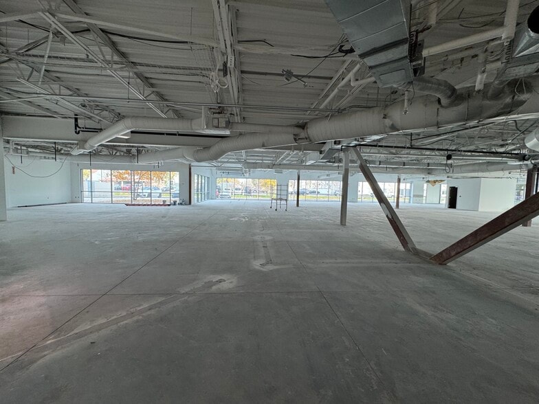 More Photos Of 255 Admiral Byrd Rd, Salt Lake City Office For Lease