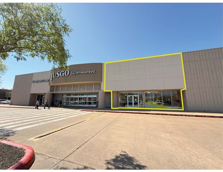 More Photos Of 3412 Highway 6, Sugar Land Storefront For Lease