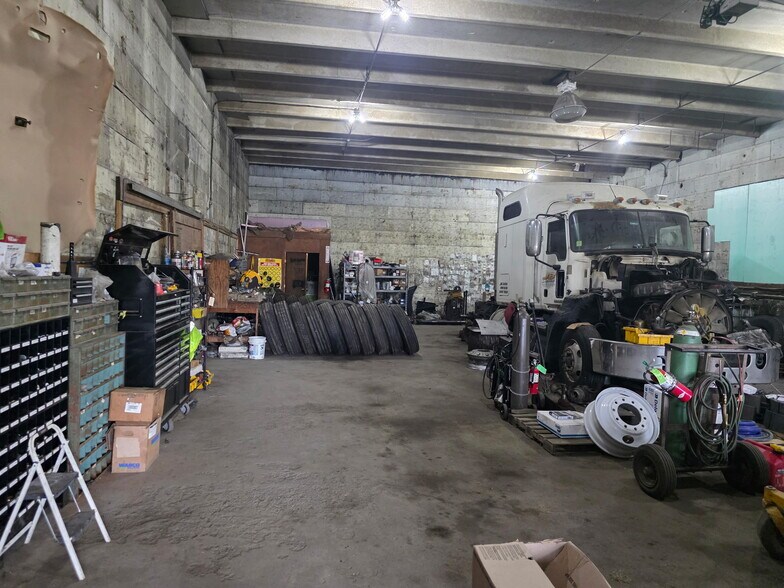 More Photos Of 900 Willow Grove Rd, Monroeville Warehouse For Sale