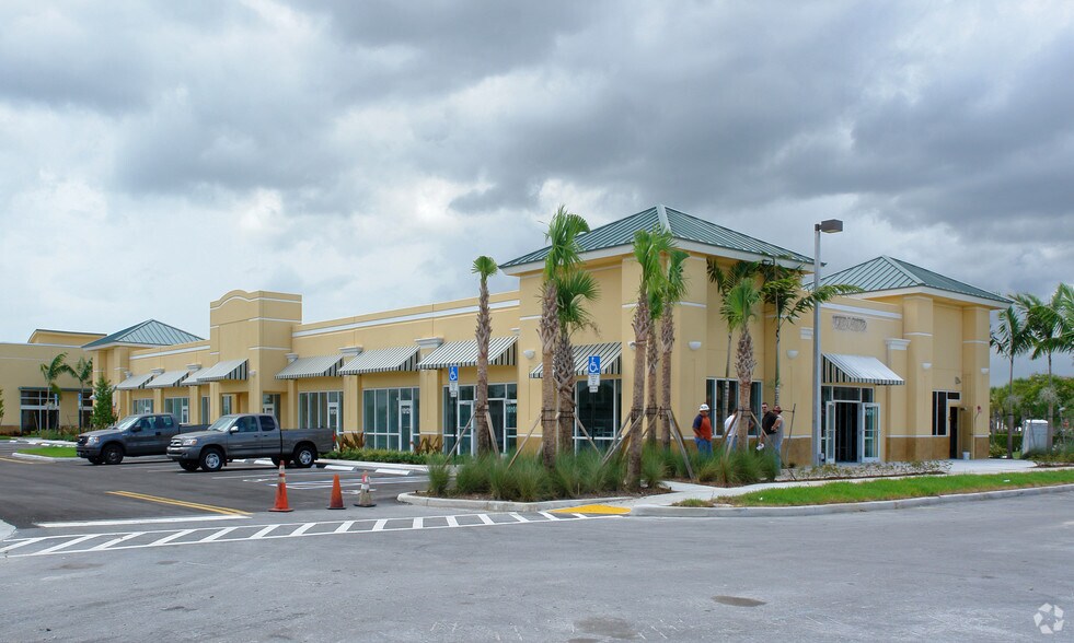 More Photos Of 10101-10181 W Commercial Blvd, Tamarac Storefront Retail Office For Lease