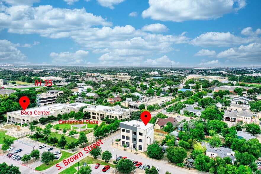 More Photos Of 211 S Brown St, Round Rock Medical For Lease