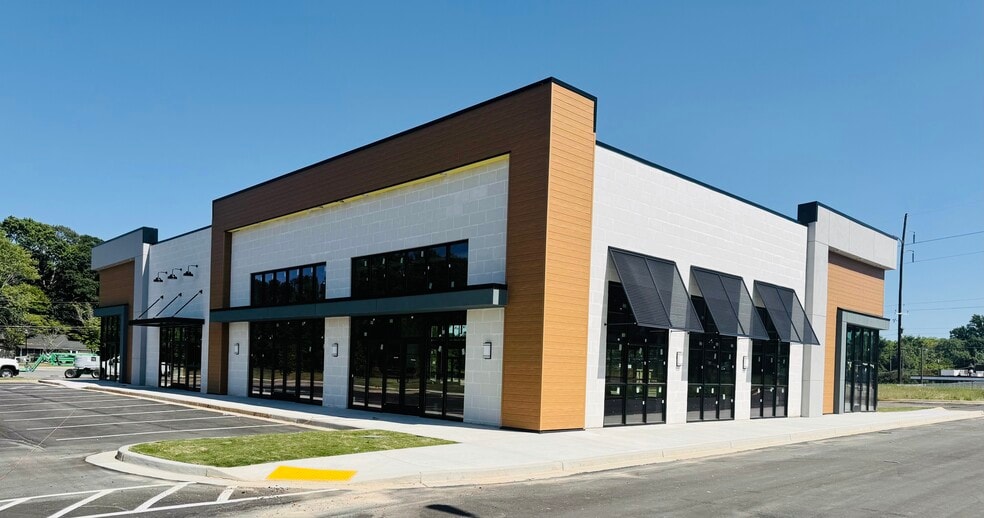 Primary Photo Of 3770 Covington Hwy, Decatur Storefront For Lease