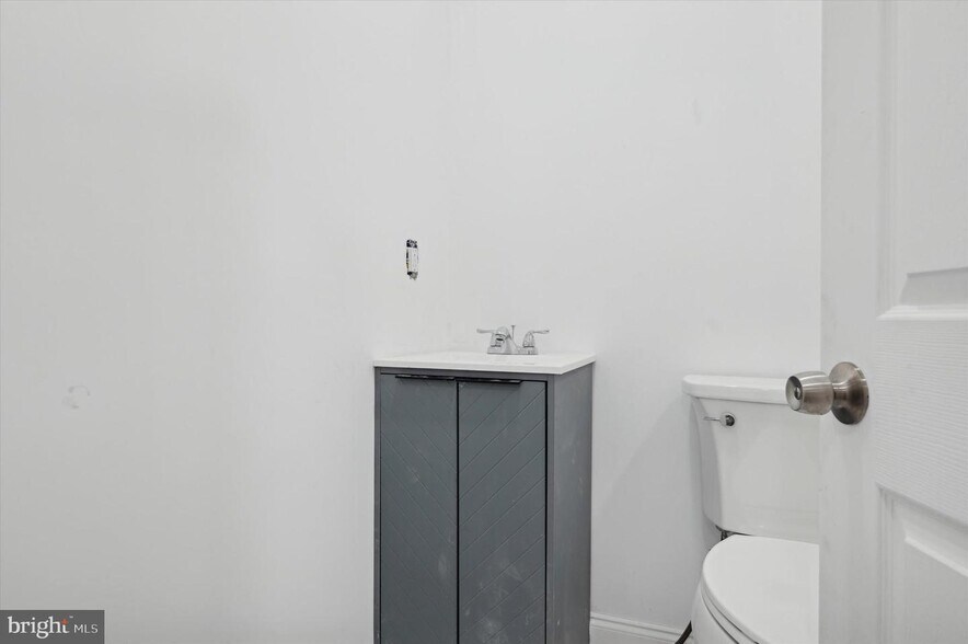 More Photos Of 2808 Germantown Ave, Philadelphia Storefront Retail Residential For Sale